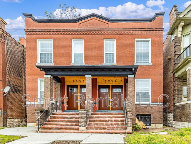 Building Photo - 3853 McRee Ave