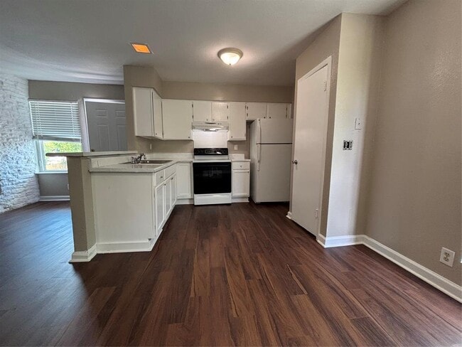 10010 Brownie Dr