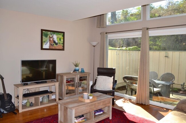 Photo - 1235 Terra Nova Blvd