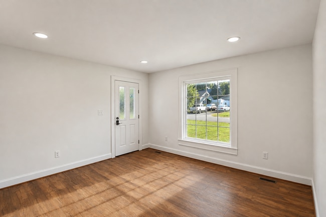 Photo - 826 North Dr