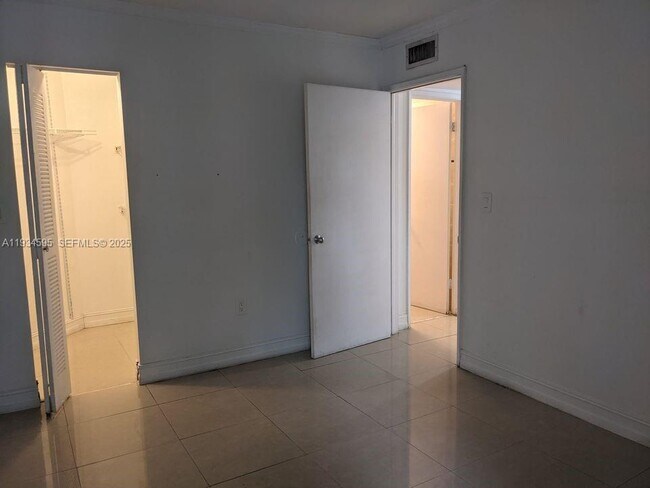 Photo - 7125 NW 186th St Unidad B209