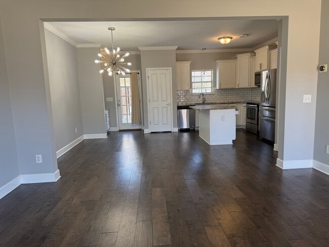 Photo - 104 Skylark Aly