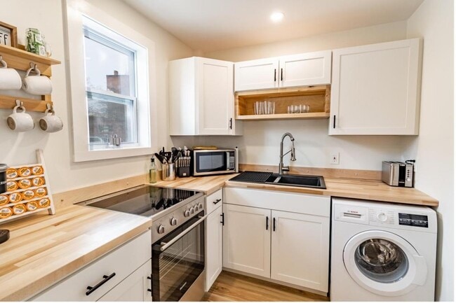 Building Photo - 50 A St Unit A