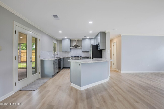 Photo - 5502 Coteau Rd