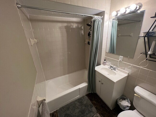 Photo - 100 St Mary's St Unit 4