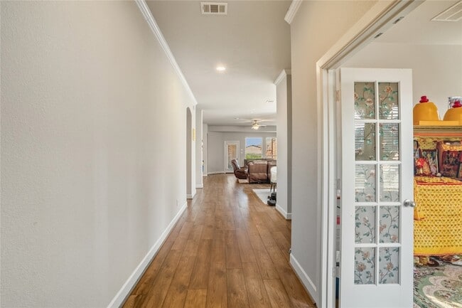 Photo - 4301 Meadow Hawk Dr