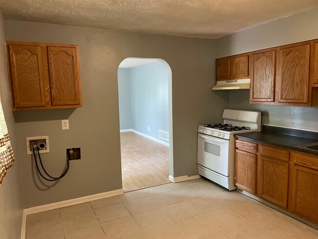 Photo - 13100 Meadowlawn Dr