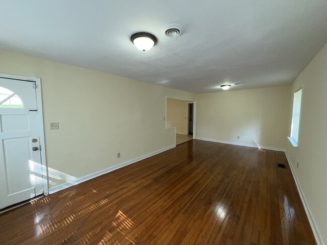 Photo - 3158 Peterson Dr