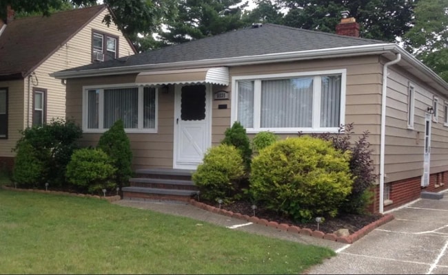 Building Photo - 5535 W 54th St