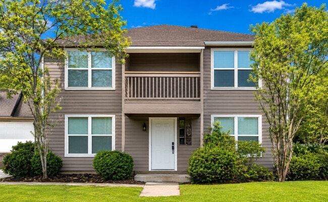 Building Photo - 256 E Pecan Ln Unit 3