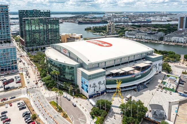 Photo - 1227 E Madison St Unidad 902