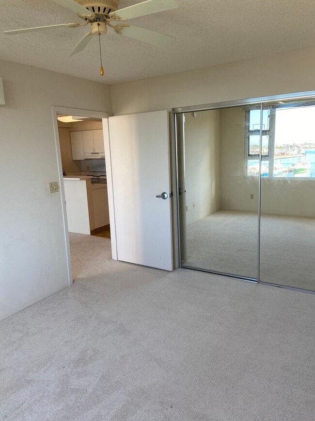 Photo - 215 N King St