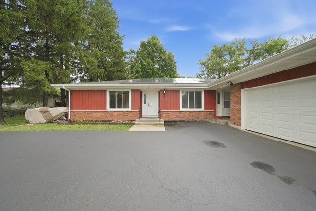 Building Photo - 152 Dunbar Ln
