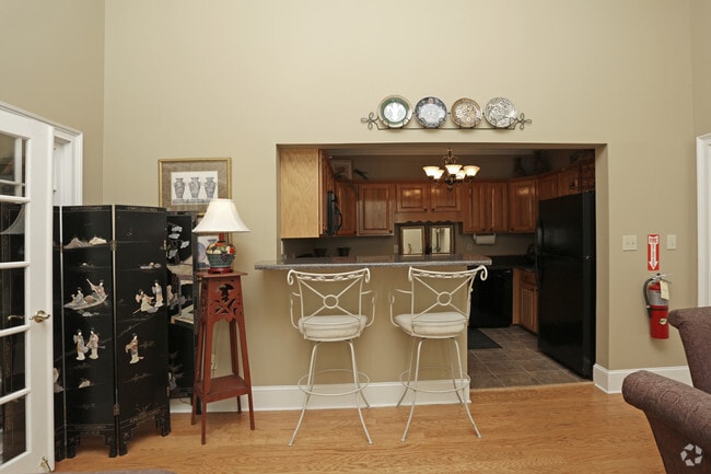 Photo - Wexford Condominiums