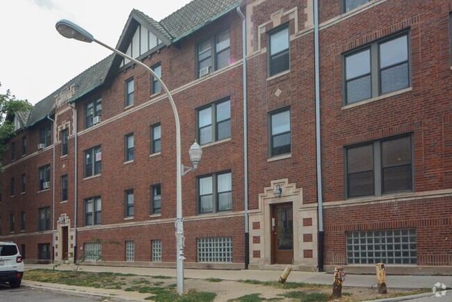 Building Photo - 2714 N Spaulding Ave Unit DII2 Rental