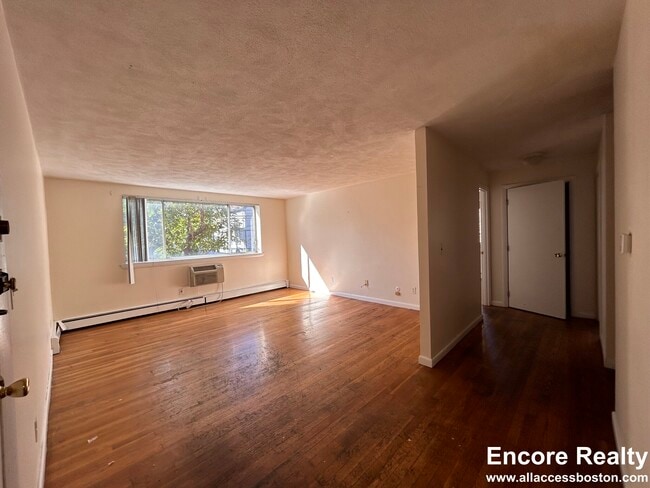 Building Photo - 87 Gardner St Unit 10 Rental