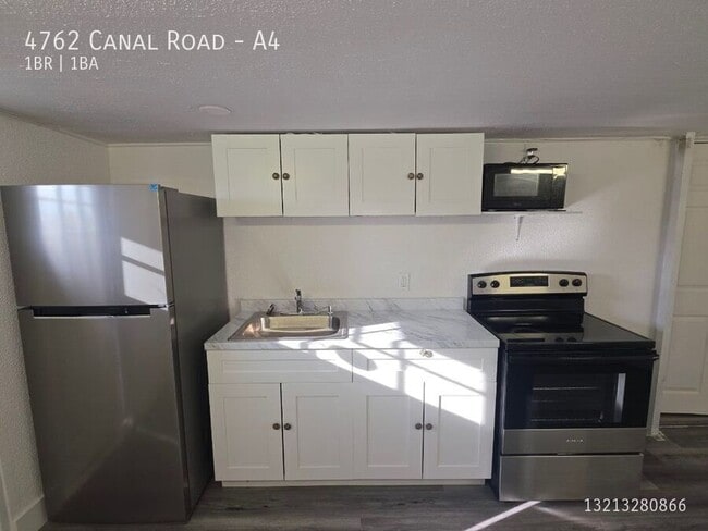 Photo - 4762 Canal Rd Unit A4