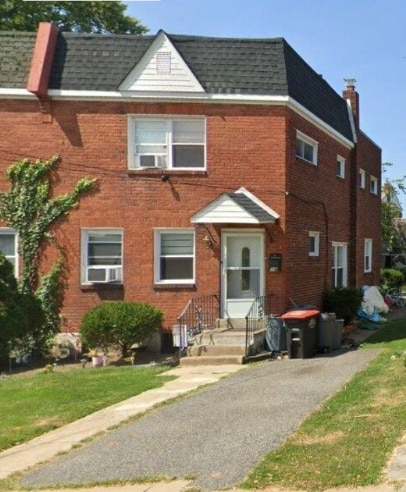 Building Photo - 14 W Parkway Ave Rental