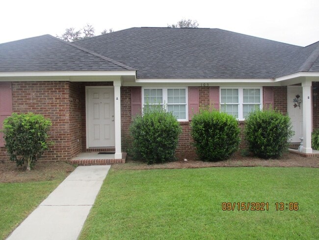 Building Photo - 105-A Magnolia Ct.