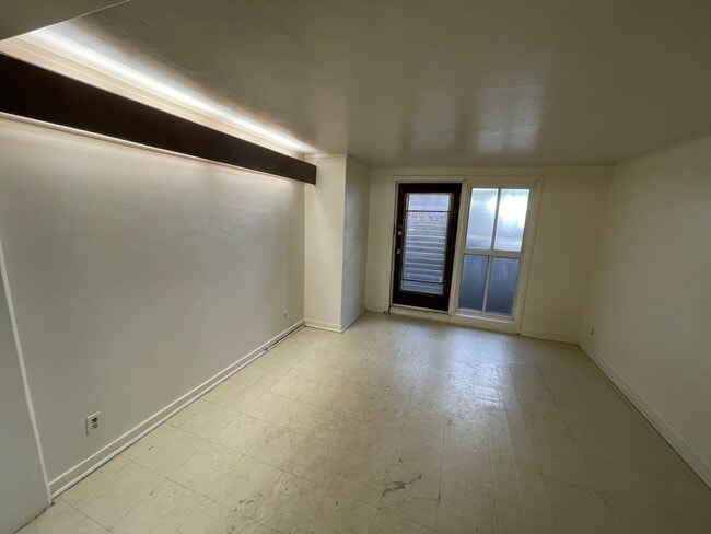 Photo - Ohana Kewalo basement Studio for rent