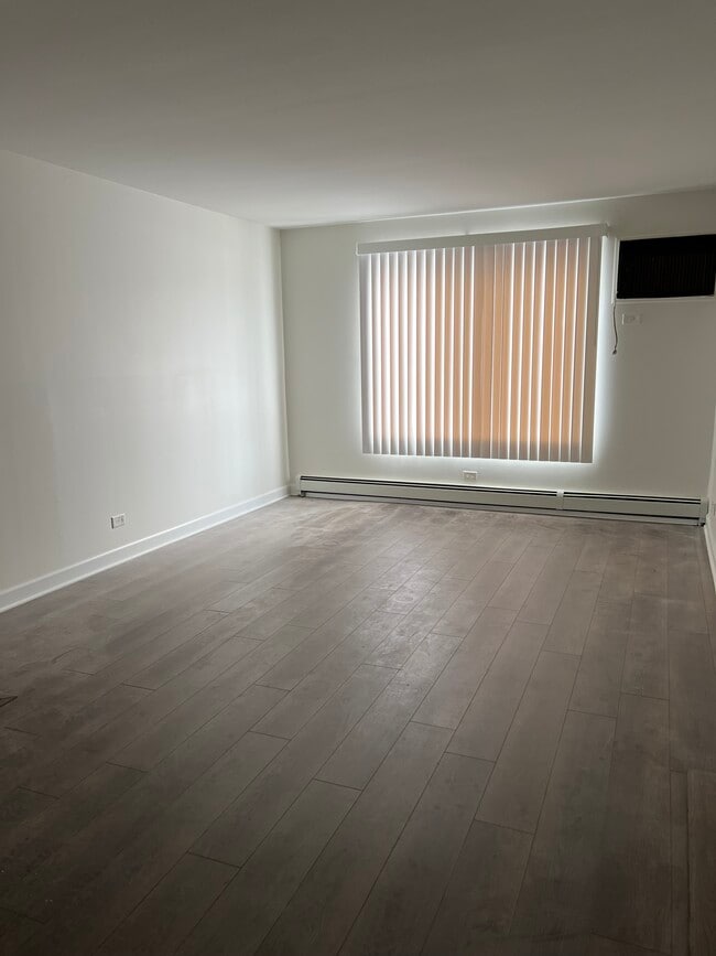 Photo - 435 Echo Ln Unit 1