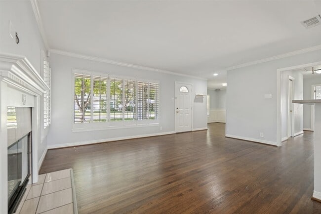 Photo - 4144 Beechwood Ln