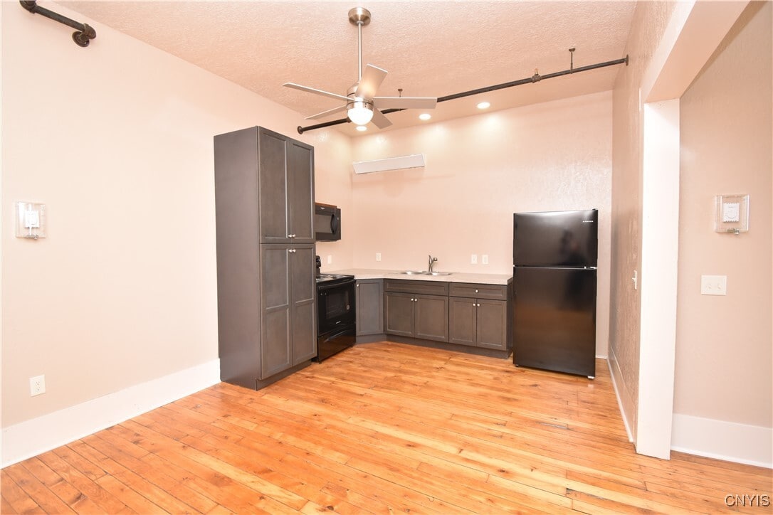 Photo - 170 Court St