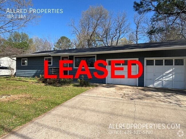 Building Photo - 2832 W Mt Comfort Rd Rental