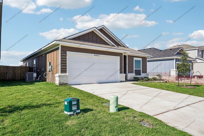 8903 Fritz Crk Dr