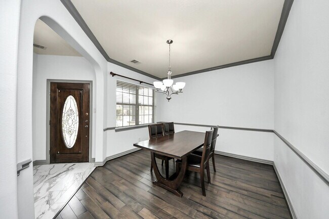 Photo - Lodge Vine Court, Sugar Land, TX 77479 - 2 BR 3.5 BA single-family home