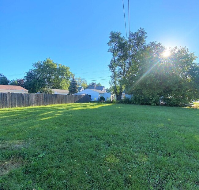 Beautiful Single Family Ranch House House Rental in Racine, WI