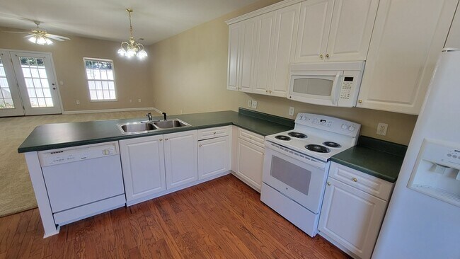 Photo - 3 Bed, 2 Bath Townhome in Mauldin is Avail...