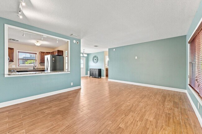 Photo - 1840 54th Ave N