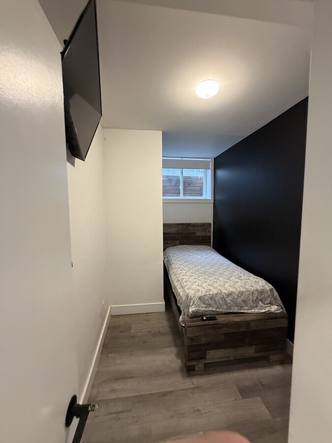 Photo - 227 Ave Blackburn