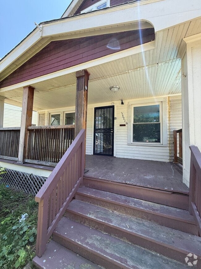 Building Photo - Section 8 Accepted! Rental