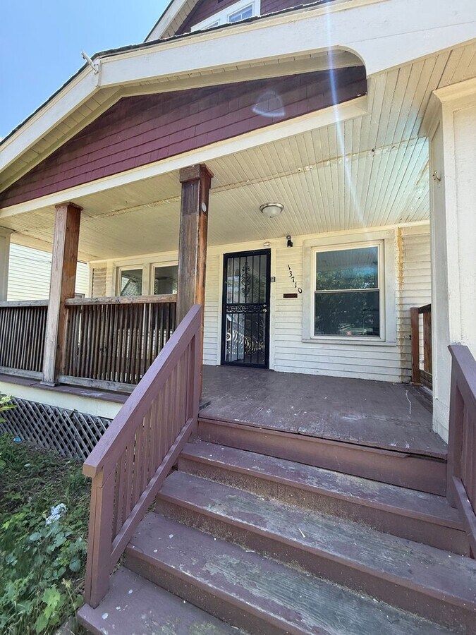 Section 8 Accepted! - Section 8 Accepted! House