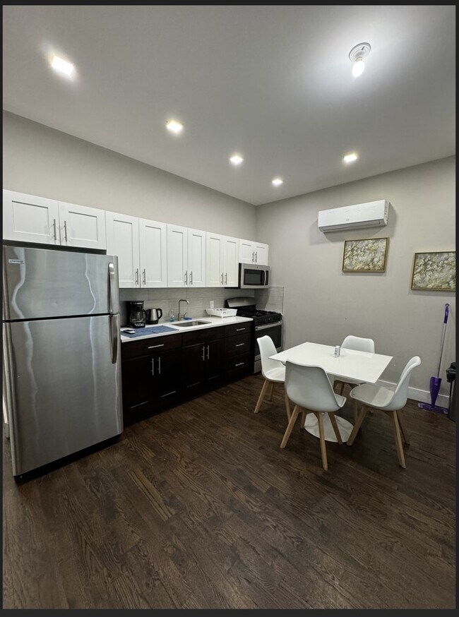 Unit 1F - 4 Whitman Ave Unit 1F