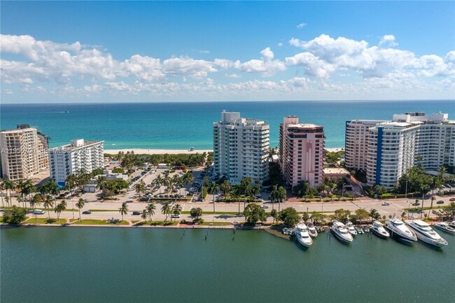 Photo - 5255 Collins Ave Unit 4A