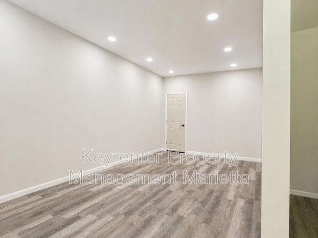 Photo - 101 Honeydew Ln