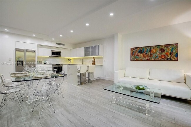 Photo - 101 Crandon Blvd Condo Unit 276