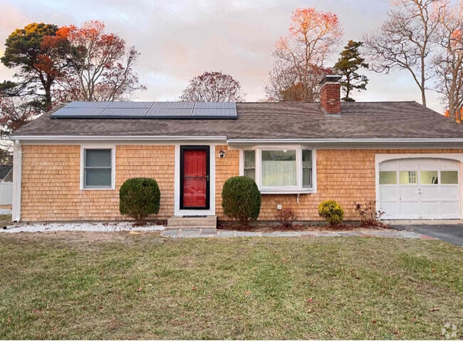 Building Photo - 8 Fresh Brook Rd Rental
