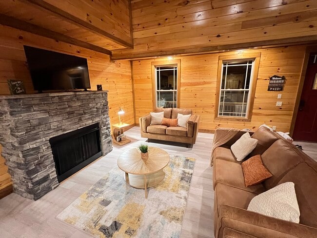 Photo - 139 Pier Point Dr