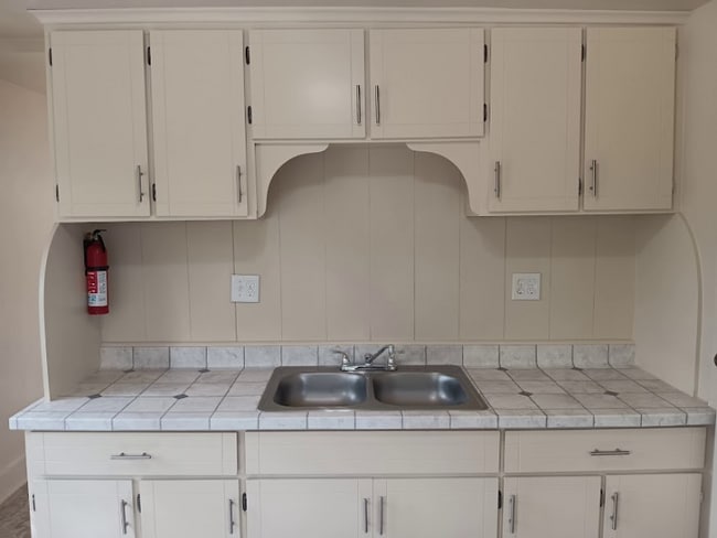 Photo - 112 E Nelson St