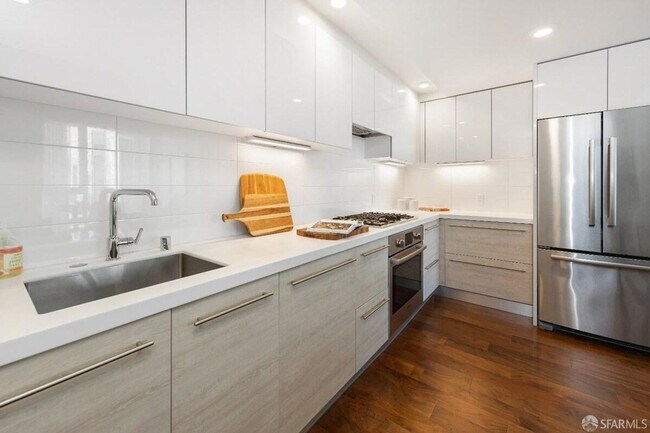 Photo - 601 Grove St Unit ID1047589P