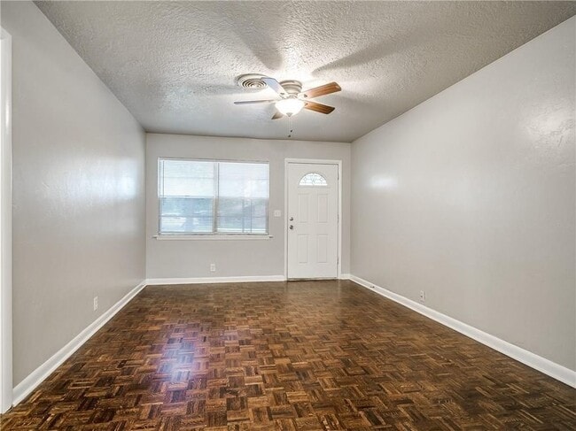 Photo - 2215 Beverly Hills St