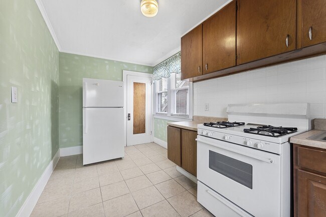 Photo - 152 Ford Ave