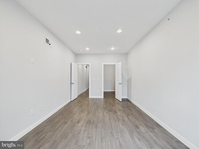 Photo - 521 W Norris St