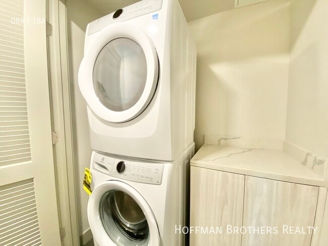 Photo - 1534 Brockton Ave Unit 410