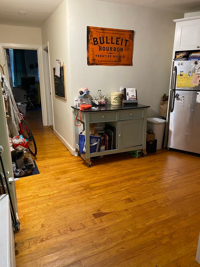 Photo - 1728 Beacon St