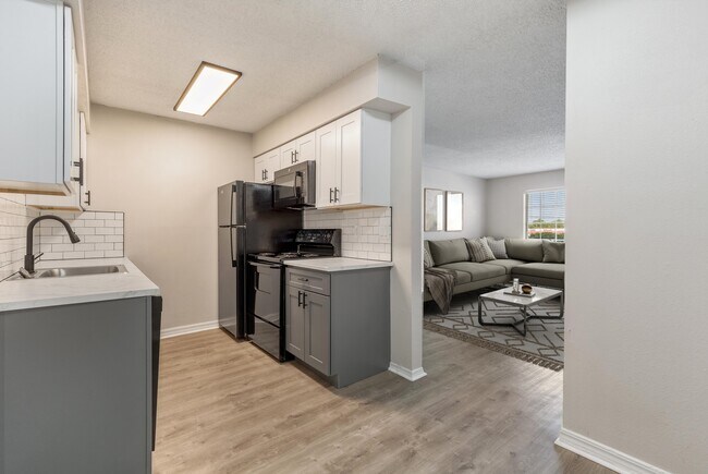 Photo - Chateau 68 Apartments